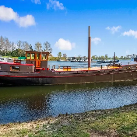 Luxury Boat In Kerkdriel Hotel Exterior photo